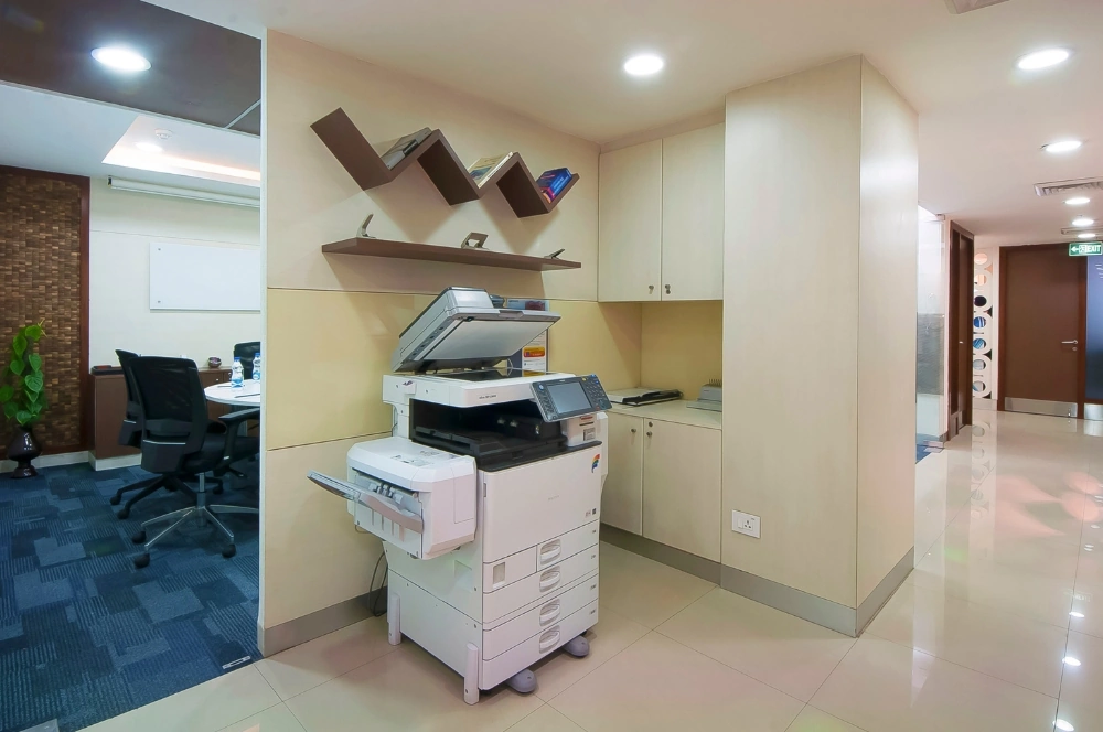 service office in saket