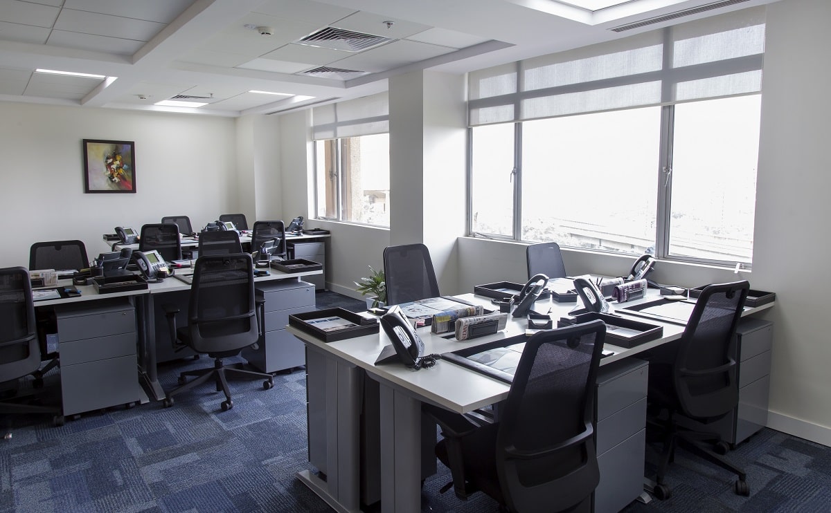 What all is included in a Serviced Office in Delhi